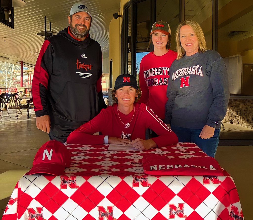 Quinn Yost, of Piedra Vista High School, signed a letter of intent to play golf for the University of Nebraska. 
